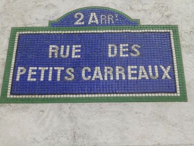 04_Rue_des_Petits_Carreaux.jpg